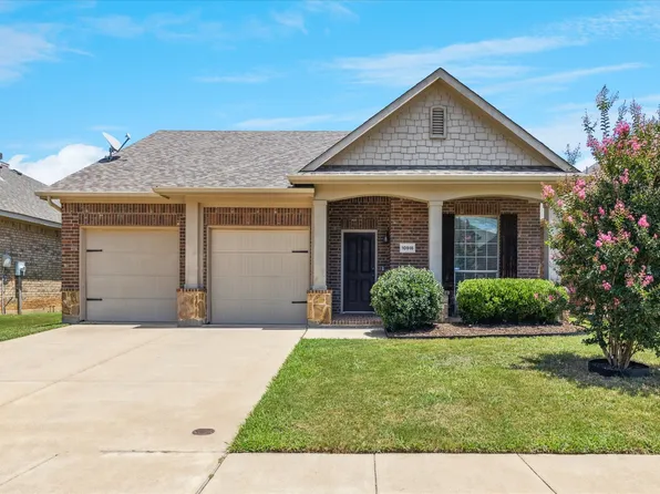 10916 Braemoor Dr, Fort Worth, TX 76114