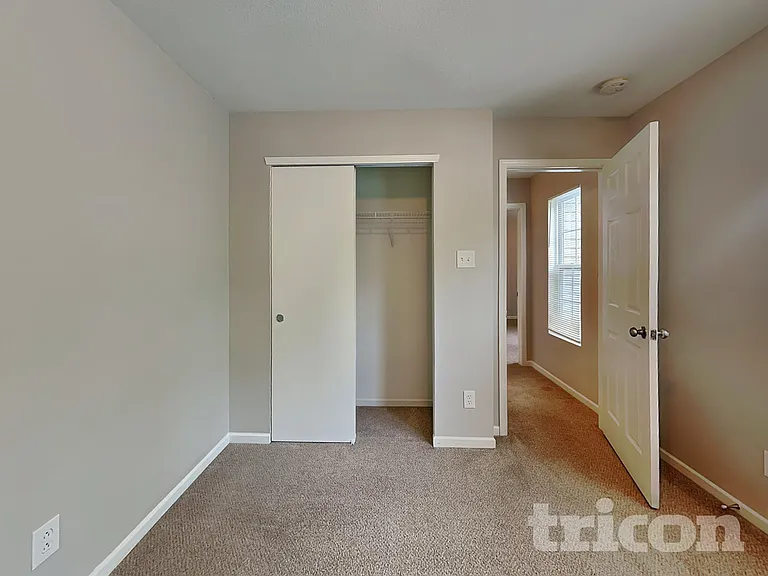 7320 Mitzi Deborah Ln — Photo 10