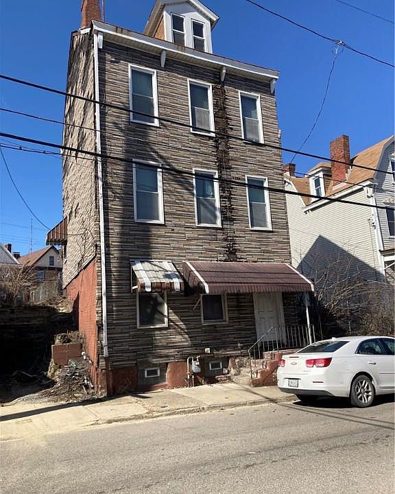 2nd image of 1820 Lowrie St