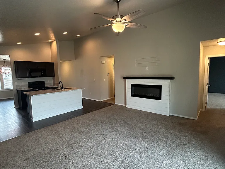 6815 S Birch Creek Ave — Photo 4