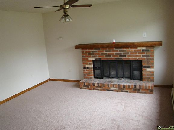2nd image of 428 Cara Ct