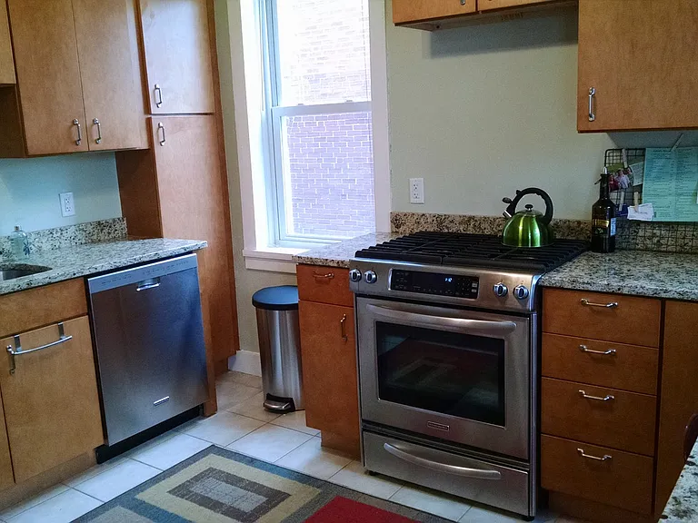 Kitchen, stainless steel appliances