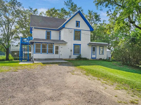 907 Elmer Road, New Glarus, WI 53574