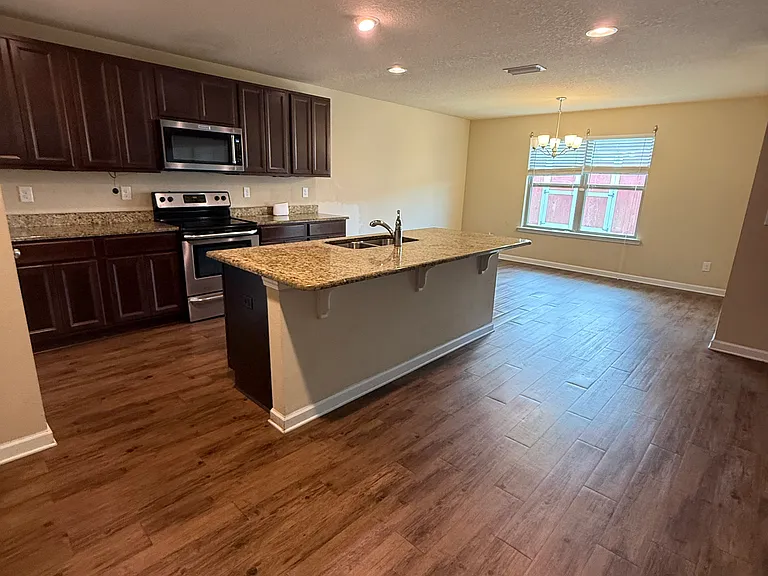 2532 Raspberry Ln — Photo 4
