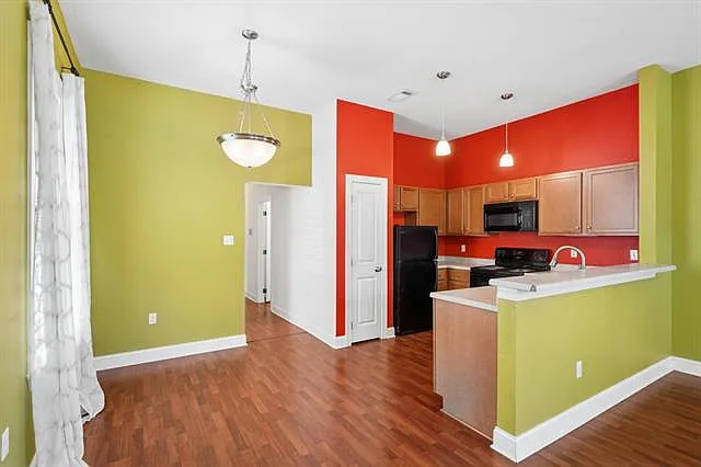 626 Saint Maurice Ave — Photo 7