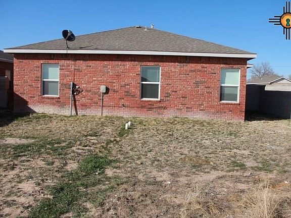 3rd image of 1833 Dillon Wood Dr
