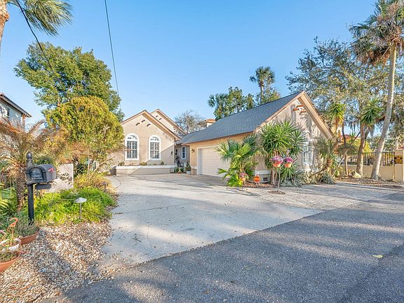 3rd image of 3 Radio Rd