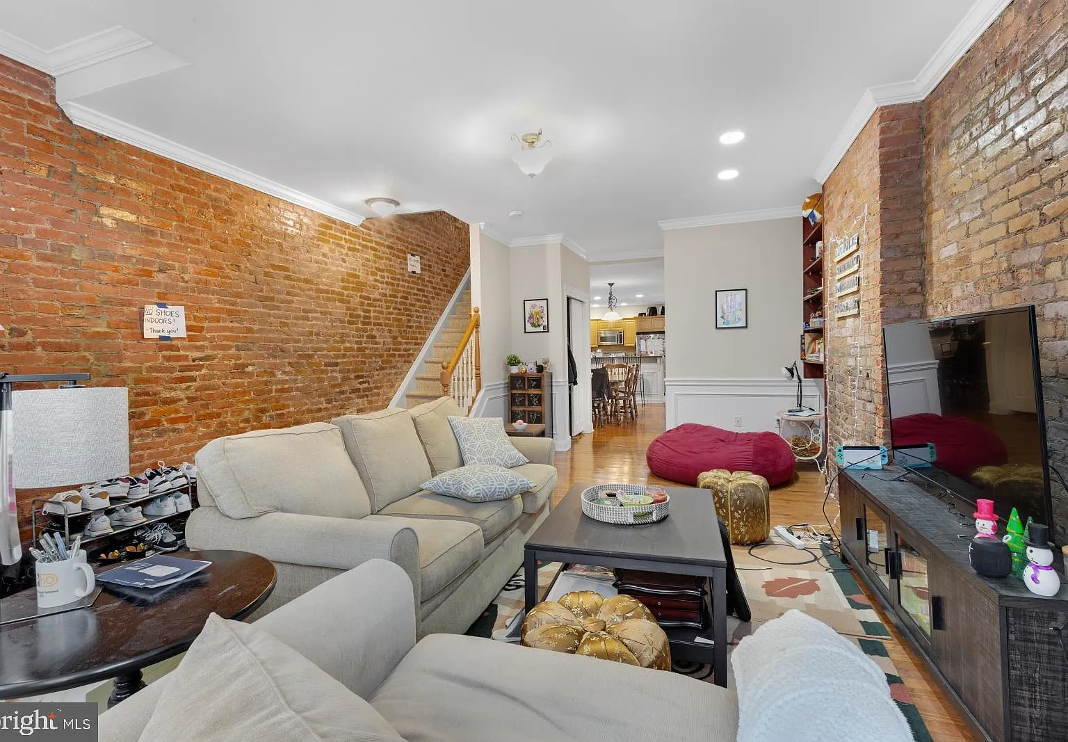 4 bed, 2.5 bath, 2145 sqft, $4,195 — Photo 4