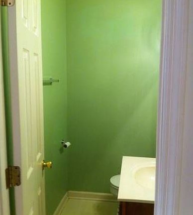 1/2 Bath