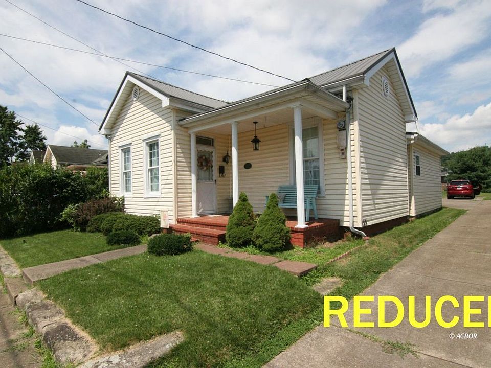 1st image of 1042 2nd Ave