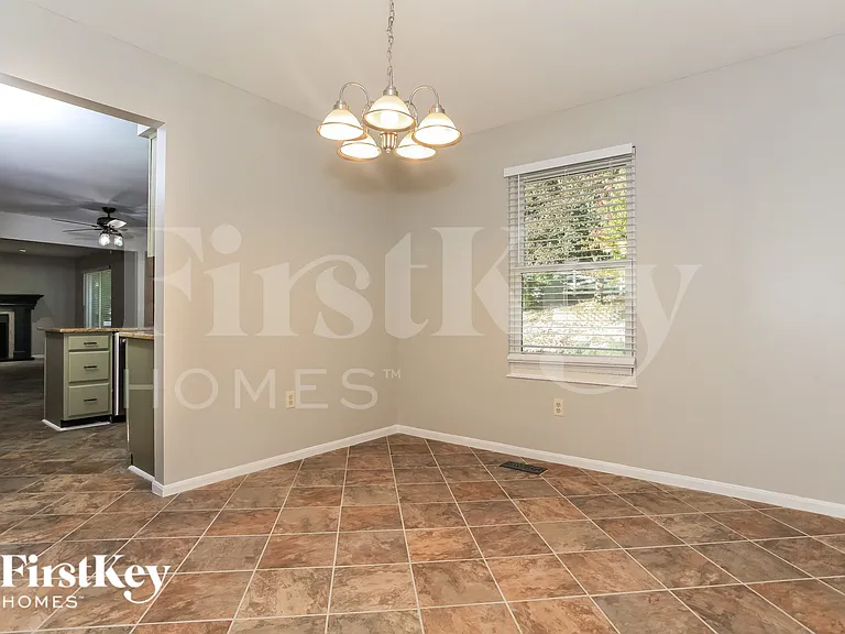 6012 Kingsgate Dr — Photo 7