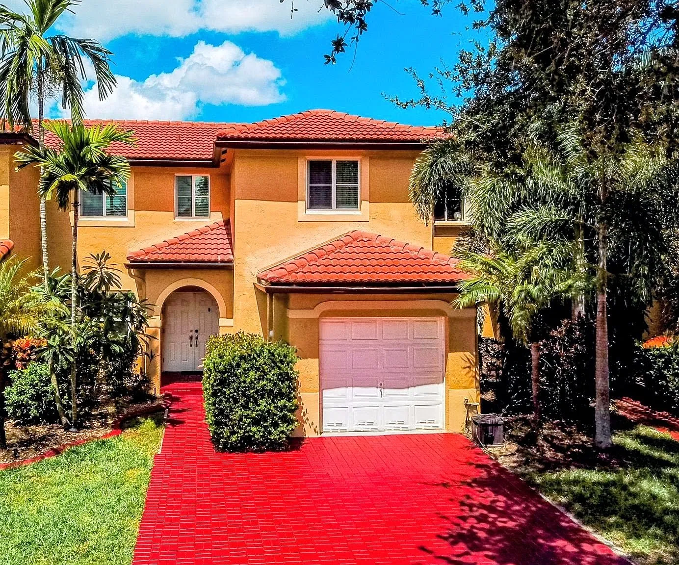 N Forest Oak Cir, Davie — Photo 3
