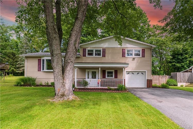 1st image of 336 Lake Vue Dr