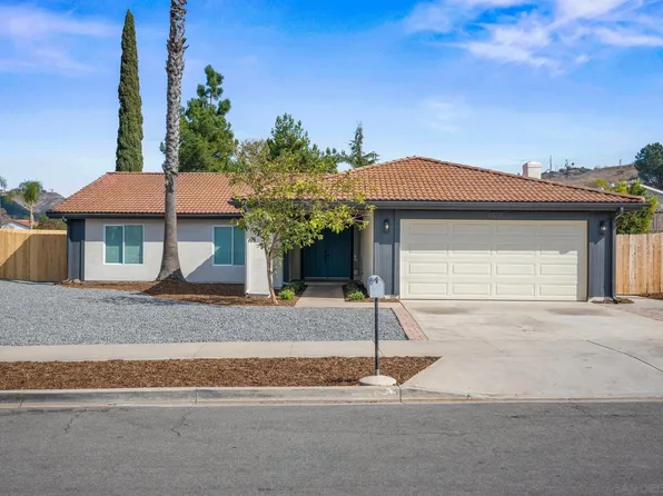 1938 Paradise St, Escondido, CA 92026