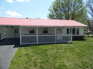 102 King Dr, Greeneville, TN 37743