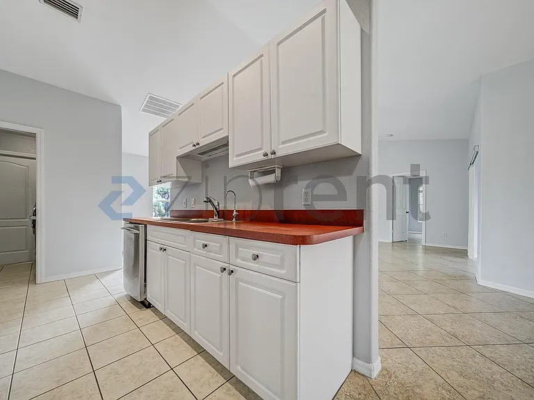 2665 Parasol Ln — Photo 9