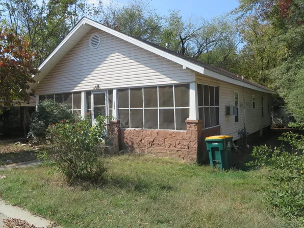 801 N Griffin St, Morrilton, AR 72110