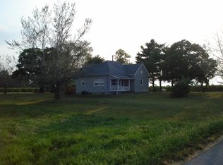 1914 Christopher Lake Rd, Mulkeytown, IL 62865