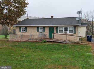 197 Forge Rd, Womelsdorf, PA 19567