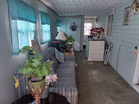 4th image of 3331 Gall Blvd #450