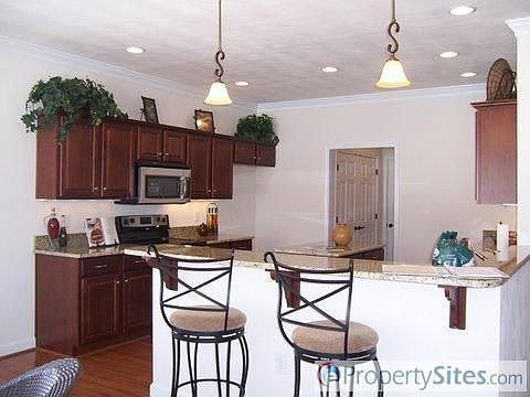 4th image of 1628 Forest Highlands Ct