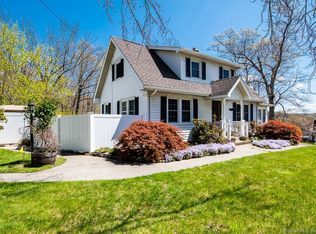 55 Old Colchester Rd, Quaker Hill, CT 06375