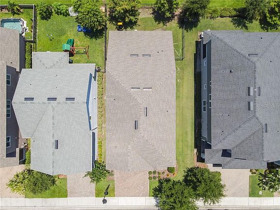 3rd image of 466 Windy Pine Way