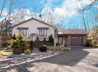 557 Kettle Run Rd, Marlton, NJ 08053