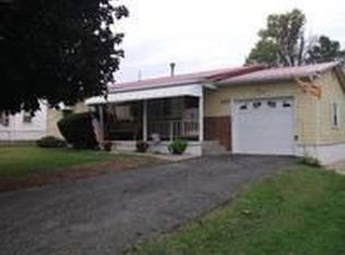 335 Eva Dr, Circleville, OH 43113