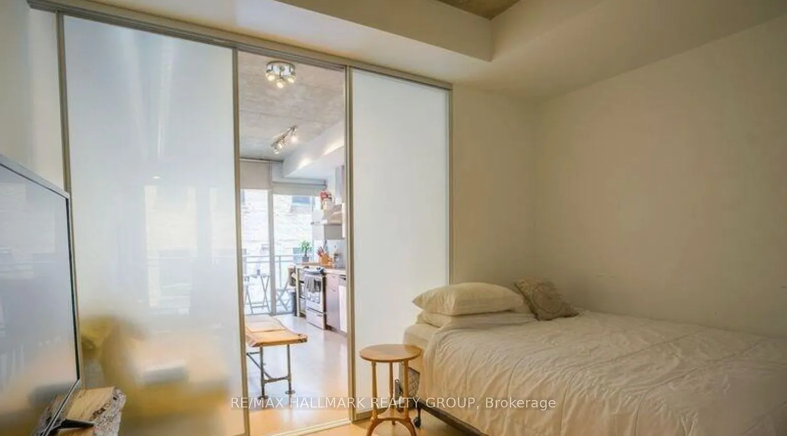 Studio, $1,665 — Photo 4