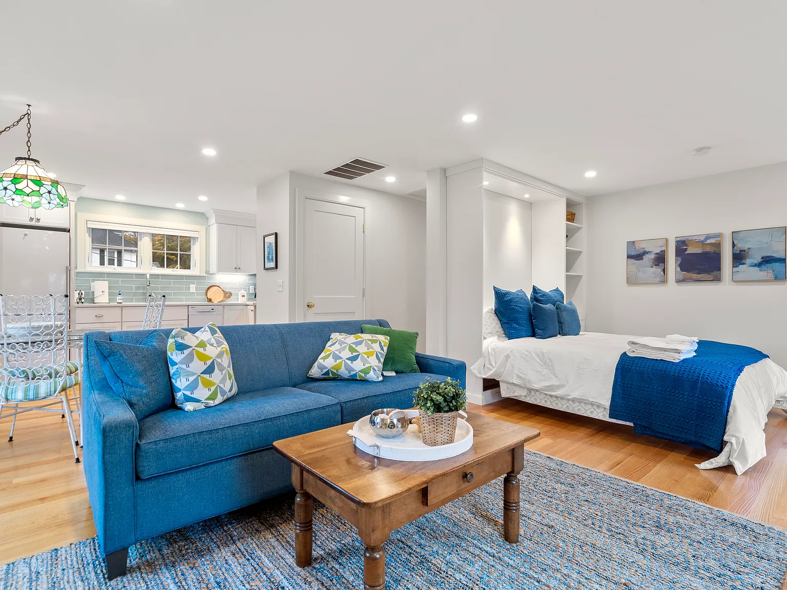 Studio, 617 sqft, $2,200 — Photo 1