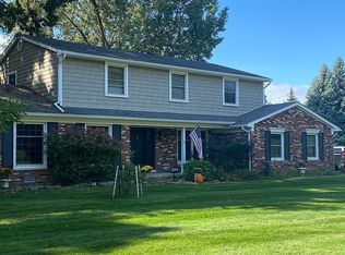 1863 Packer Rd, Bloomfield Hills, MI