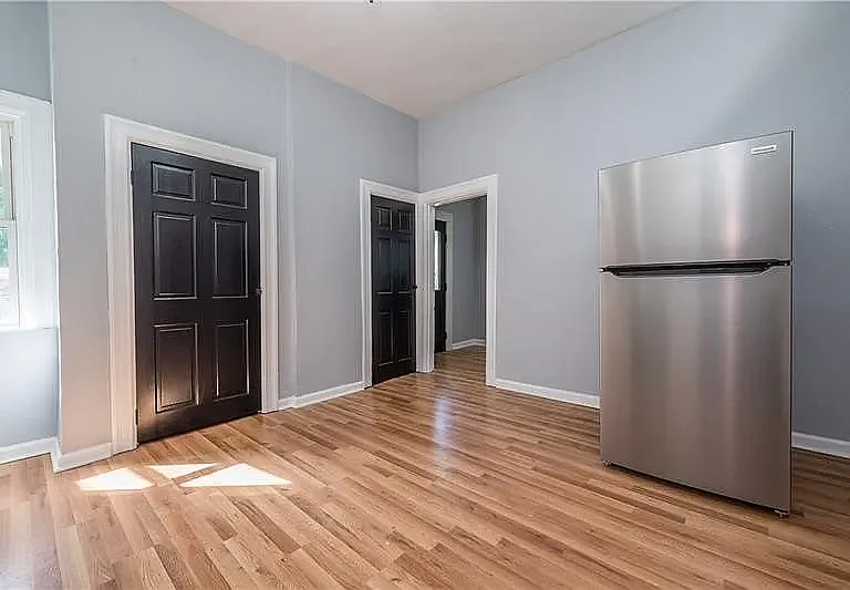 621 Lorenz Ave — Photo 7