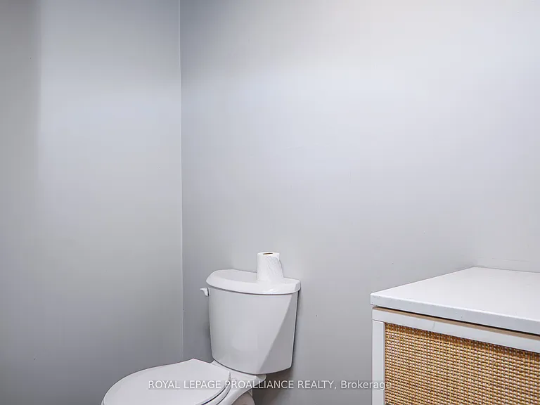 22 Pitt St #19 — Photo 30