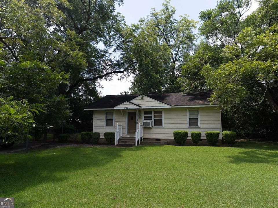 1st image of 101 Almond Dr