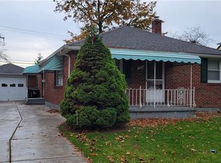 37 Clark St, Buffalo, NY 14223