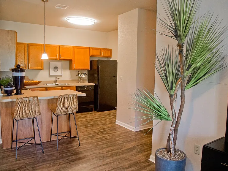 The Manor Homes of Eagle Glen — Photo 9