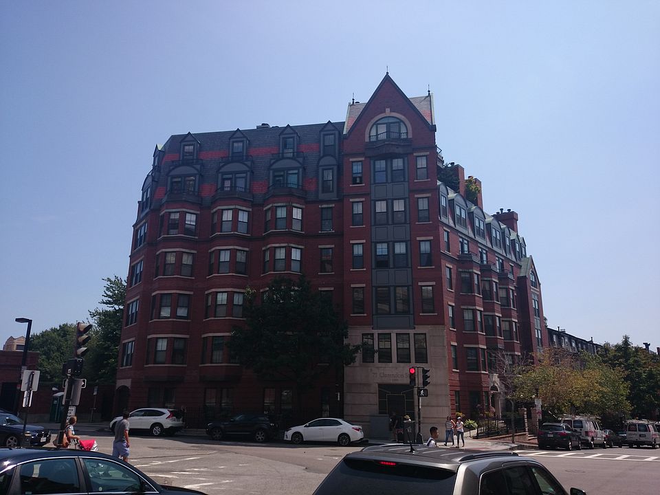 2nd image of 75 Clarendon St #16