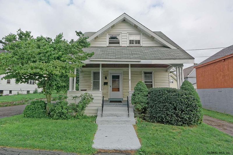 2nd image of 12 UPPER HILL CREST Avenue