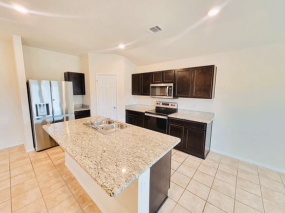 4th image of 9707 Murandy Dr