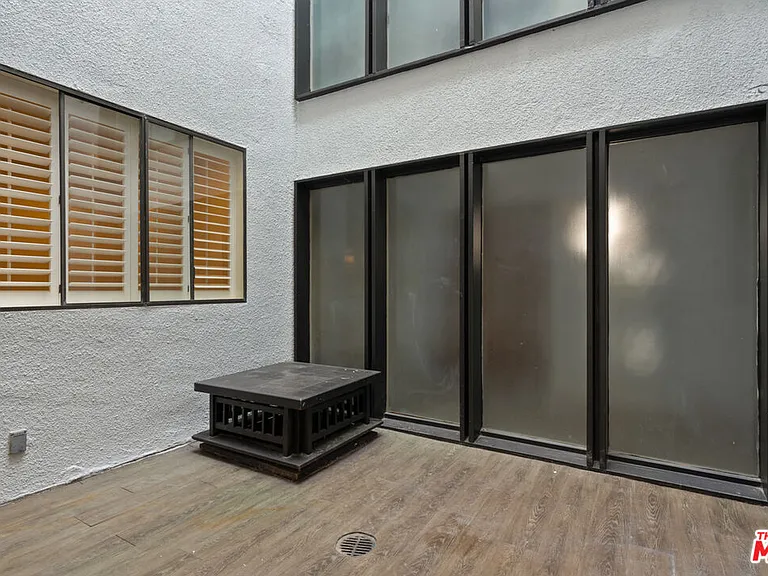 1830 Westholme Ave #101 — Photo 9