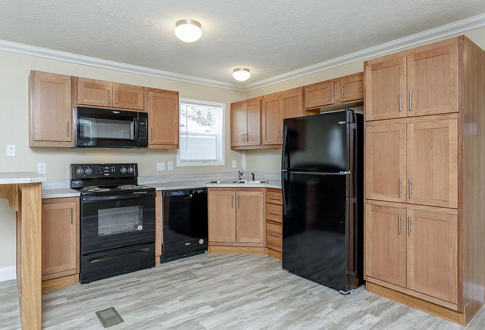 Skyline stock kitchen