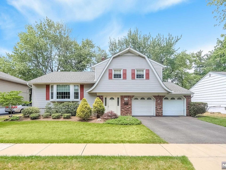 1st image of 24 Dogwood Ct