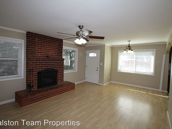 3rd image of 2327 Sea Breeze Dr