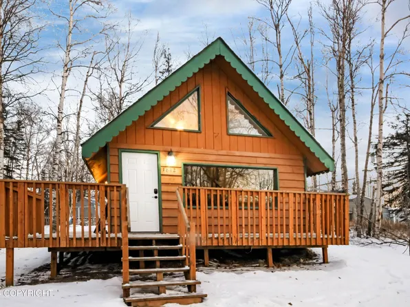 1642 N Pioneer Peak Dr, Wasilla, AK 99654