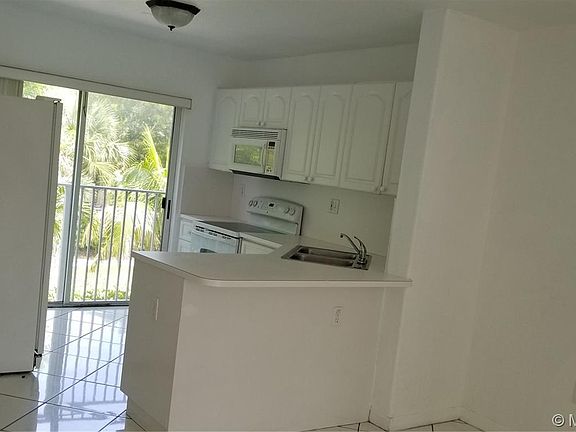 4th image of 5705 NW 109th Ave