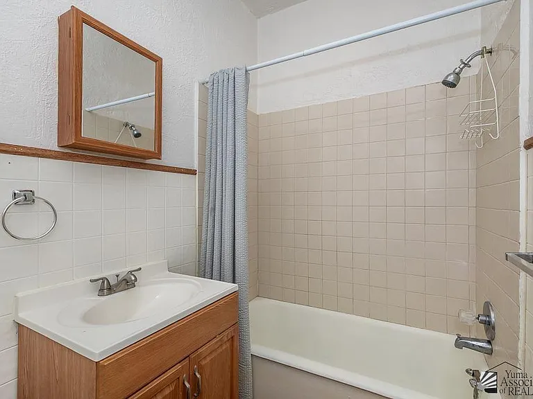 236 S 3rd Ave — Photo 11