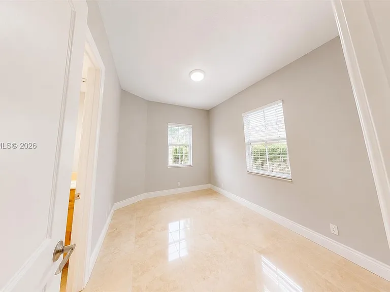5751 SW 59th Pl #1 — Photo 8