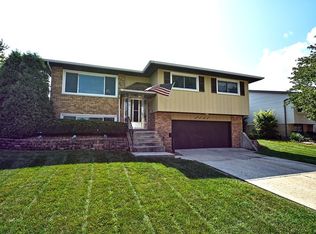 7757 Nottingham Dr, Tinley Park, IL