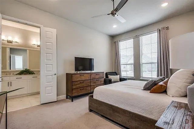 4211 Curtiss Dr — Photo 14